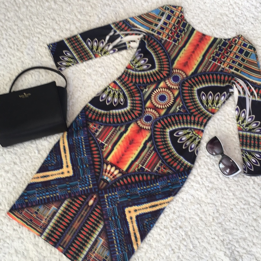 Colorful Tribal Print Bodycon Low-Back Dress - Picture 6 of 16